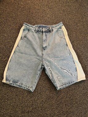 Bombshell Manta Rays (light), Size 32, Baggy Jorts